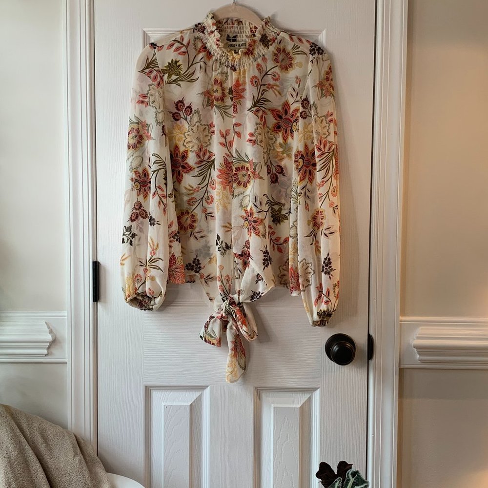 Floral Chiffon Loose Turtleneck Blouse (M)